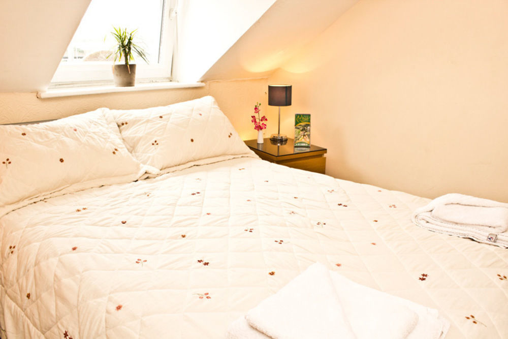Leonardos Guest House Swansea Exterior foto
