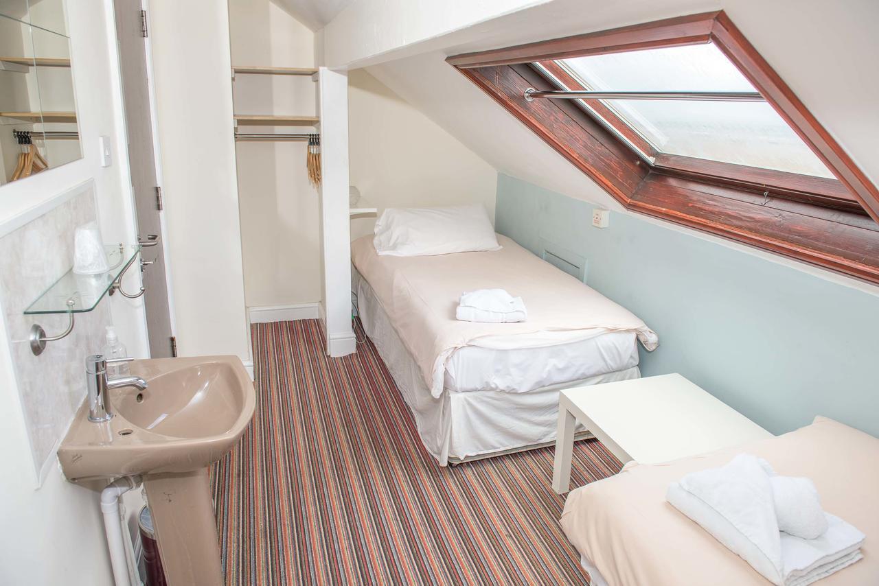 Leonardos Guest House Swansea Exterior foto