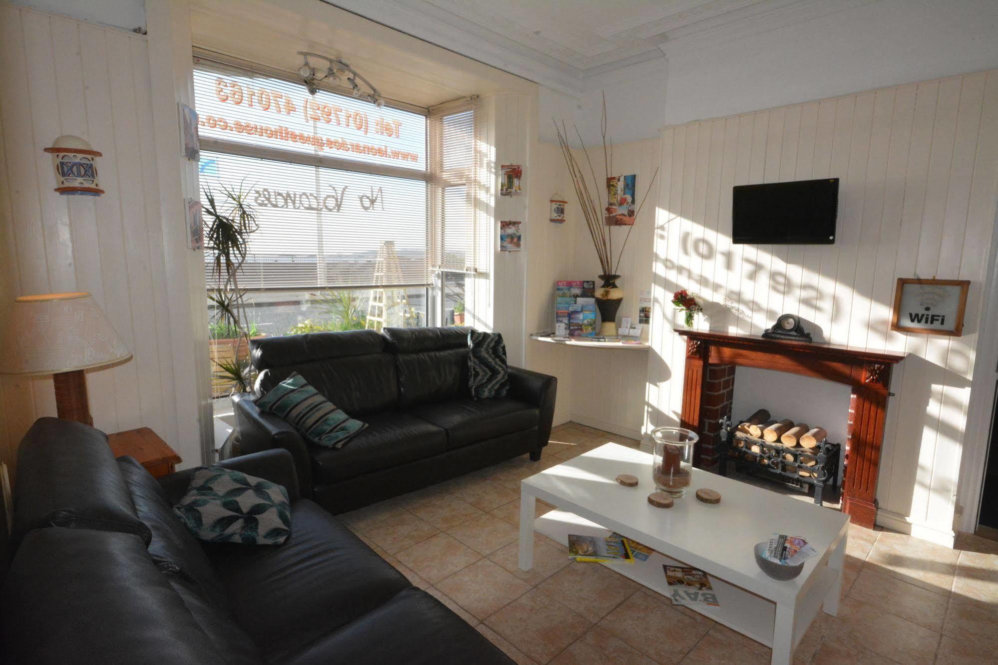 Leonardos Guest House Swansea Exterior foto