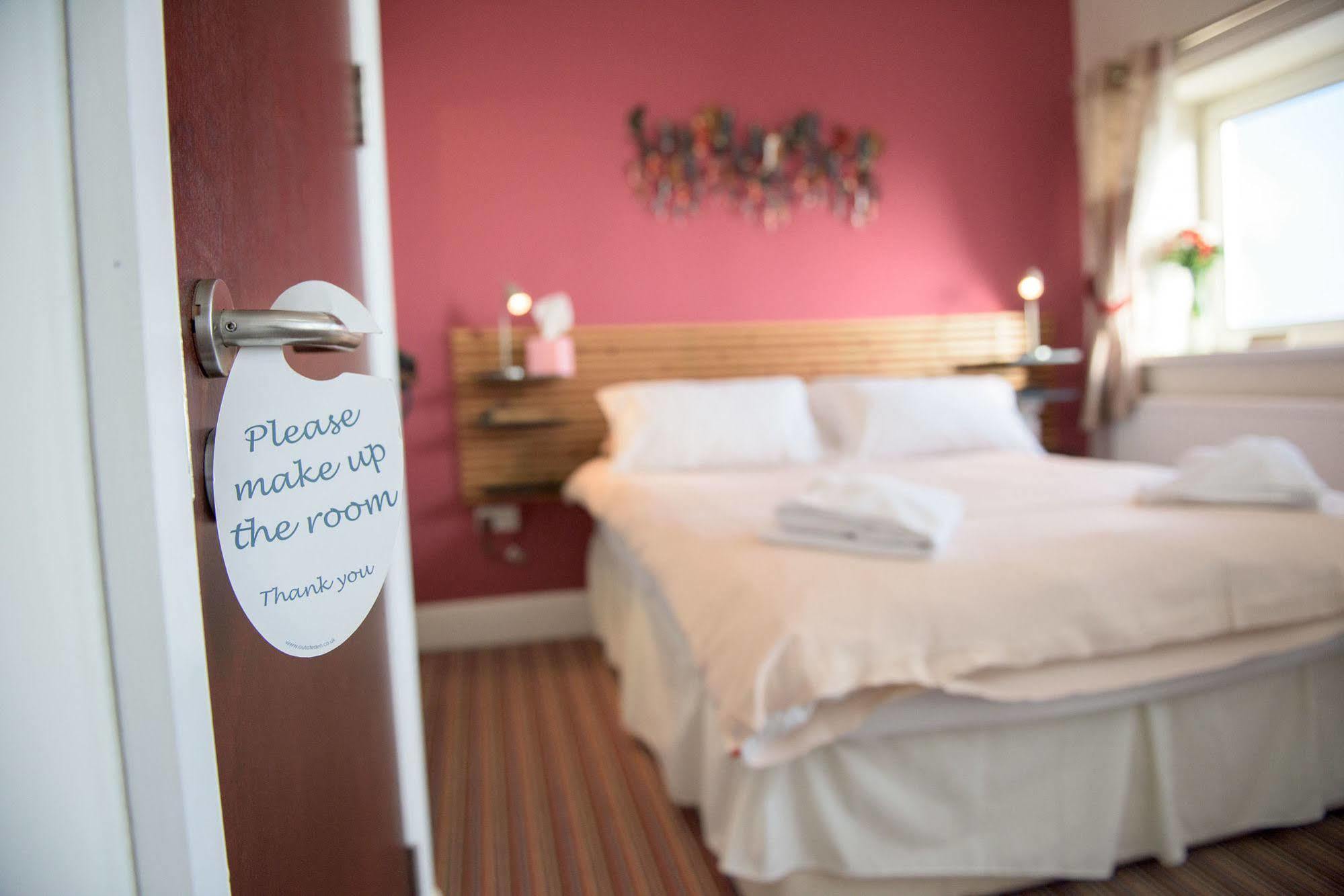Leonardos Guest House Swansea Exterior foto